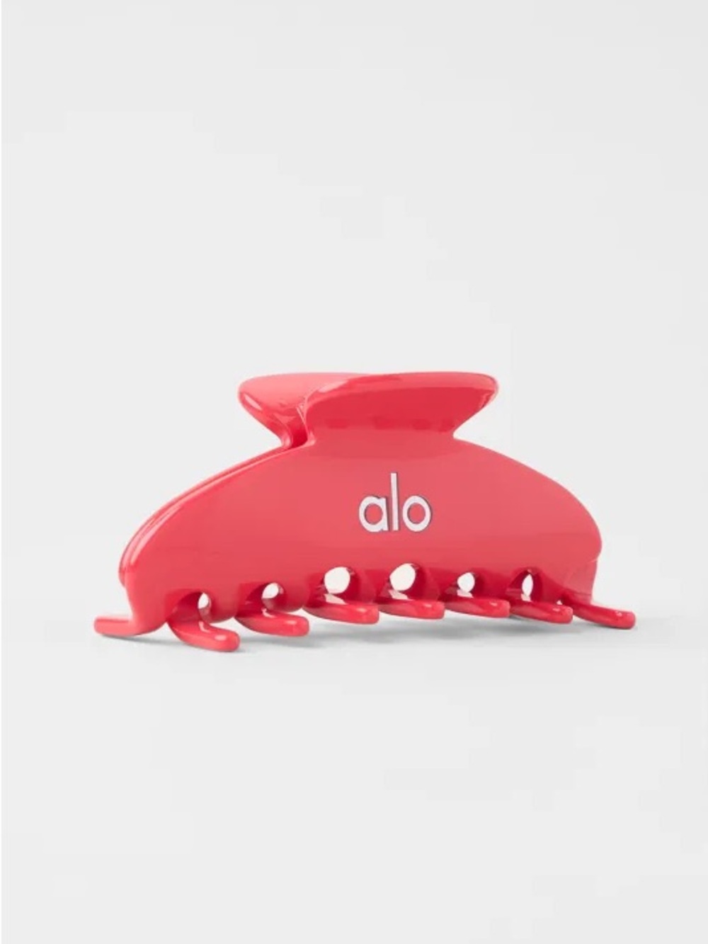Alo Hair Claw Clip in Candy Red